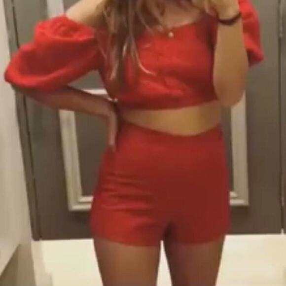 Red Cotton Set - Picture 4 of 8